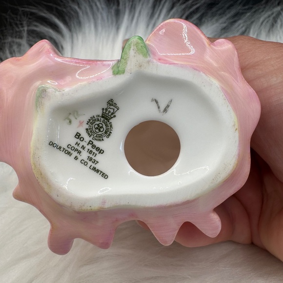 COPY - Royal Doulton miniature figurine "Bo Peep" HN 1811. Shepherdess figurine - Picture 7 of 9